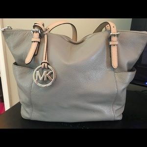 Michael Kors Jet Set Bag